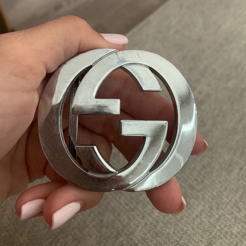 Gucci belt buckle